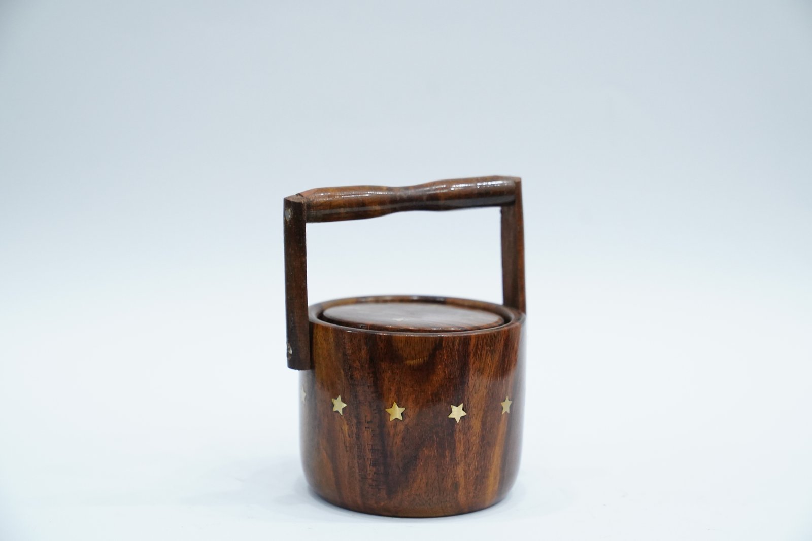 Wooden Ice Bucket Decoration Piece – Rustic Charm for Your Gatherings
