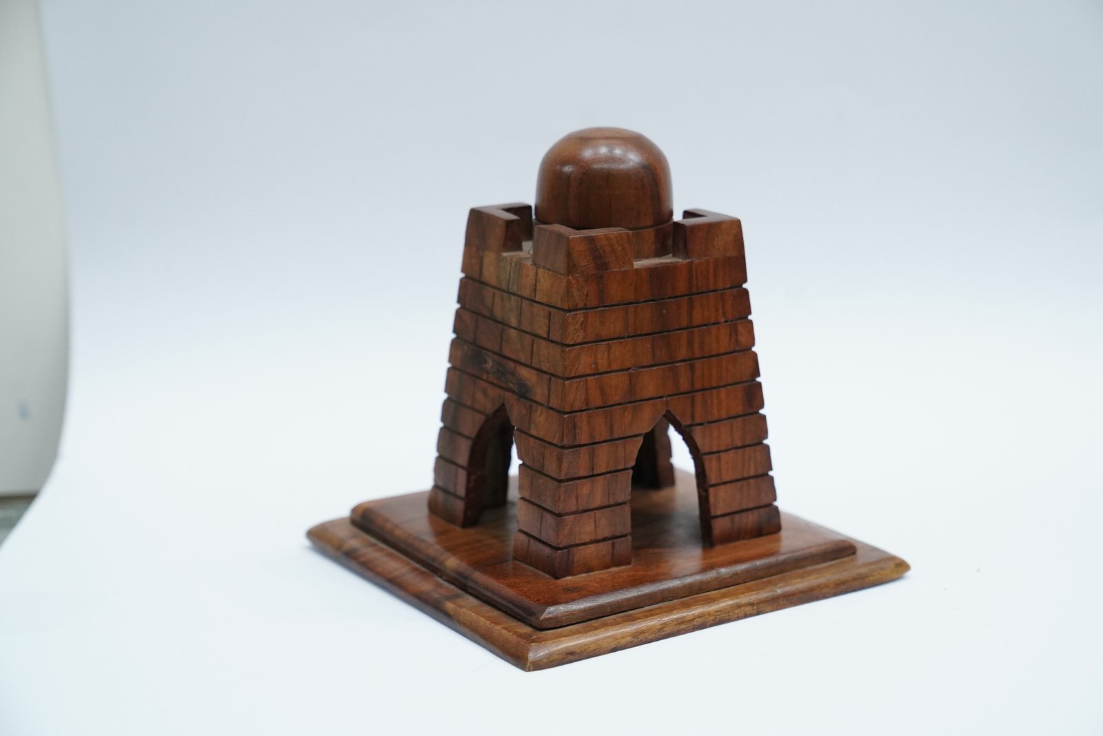 Wooden Mazar-e-Quaid Decoration Piece – A Tribute to National Pride