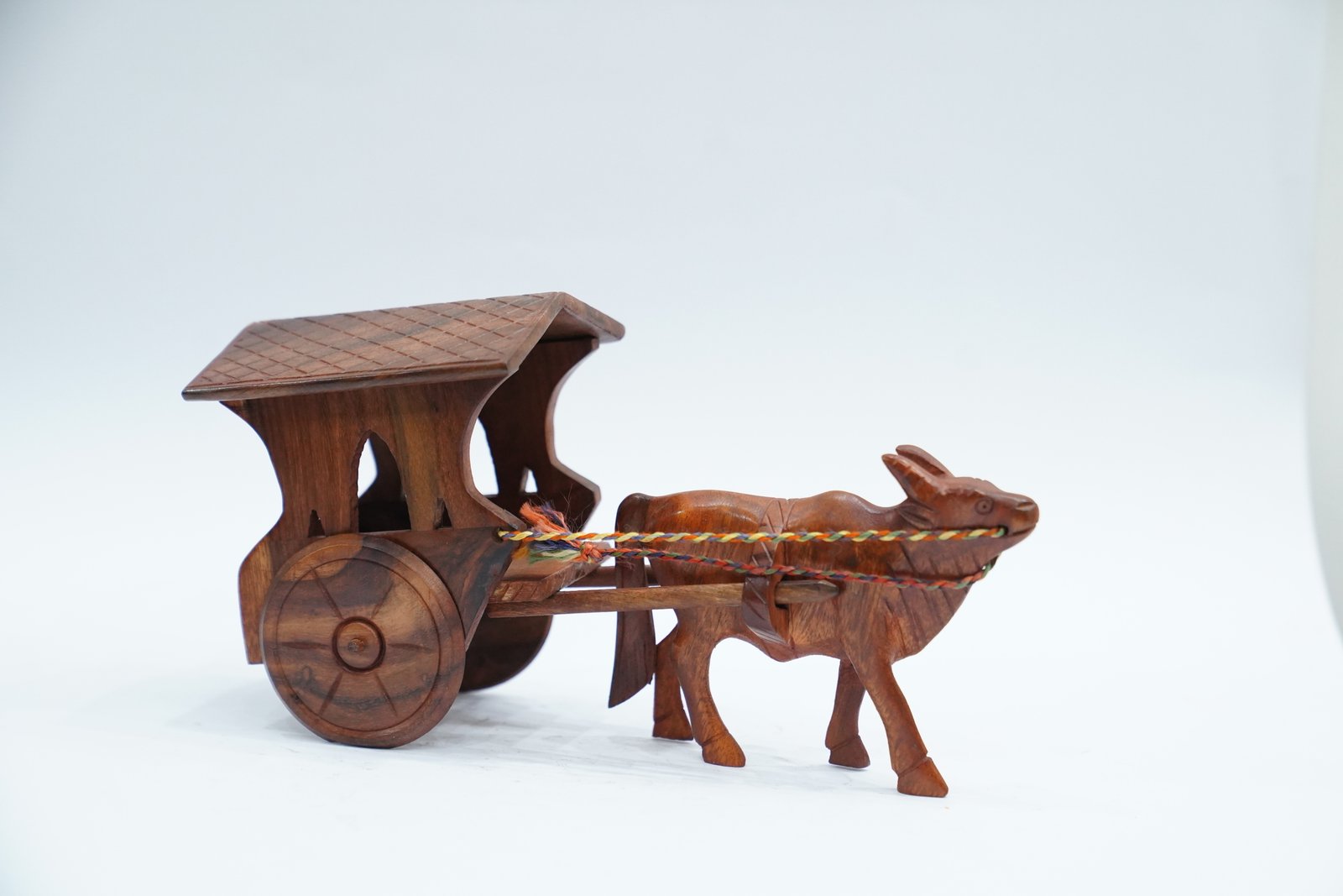 Traditional Wooden Bughi Tanga for Classic Decor