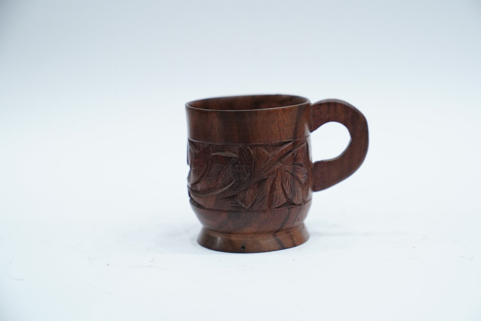 Handcrafted Wooden Cup – Natural Elegance in Every Sip