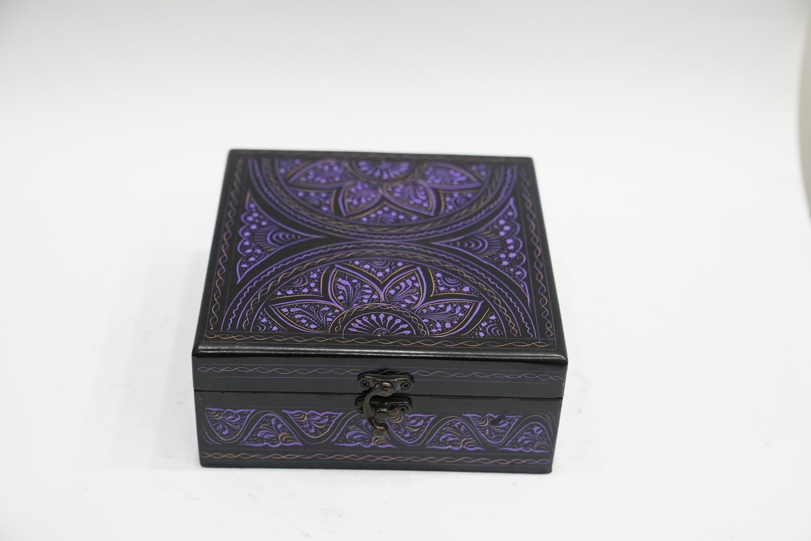 Purple Design Wooden Box – A Touch of Colorful Elegance