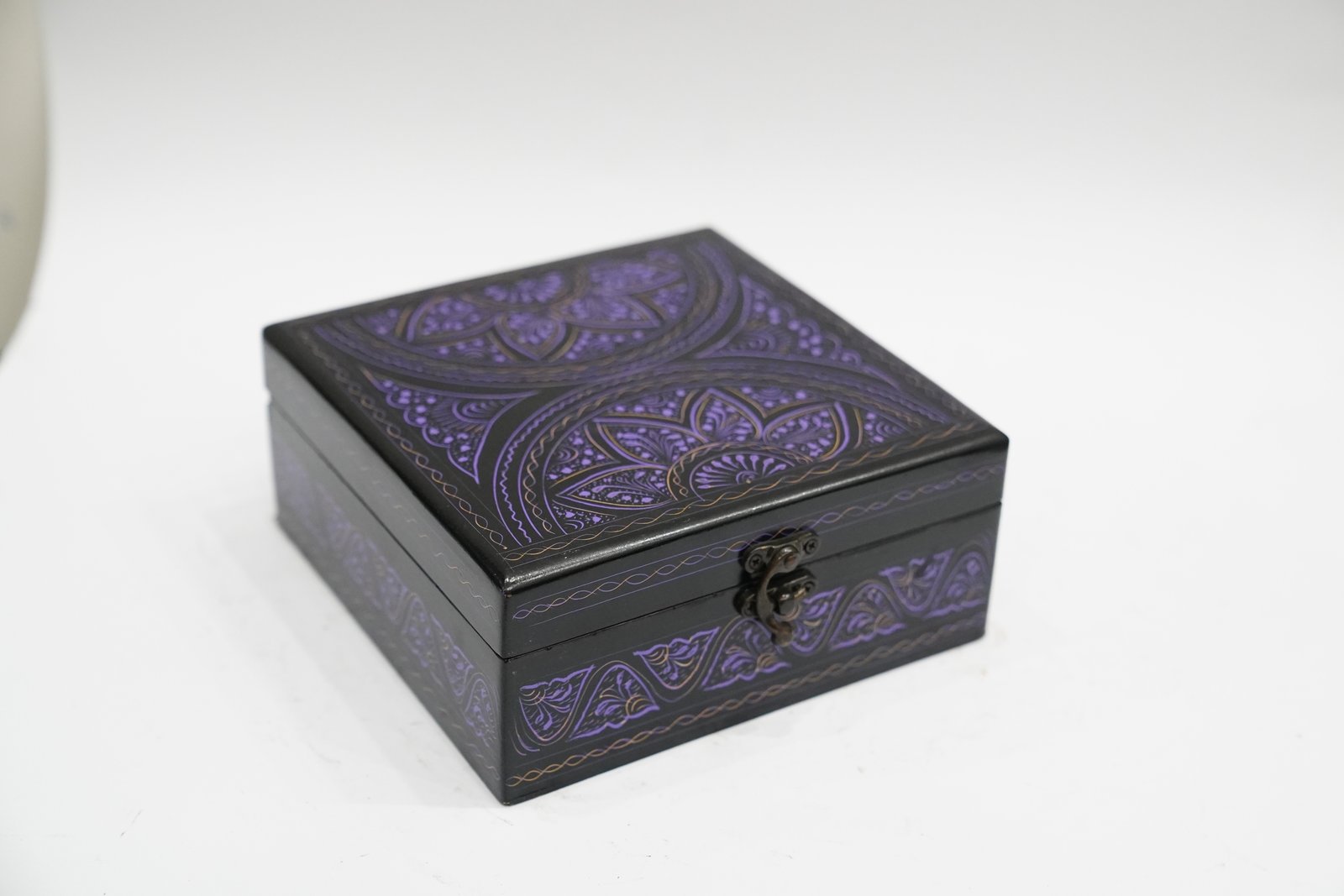 Purple Design Wooden Box – A Touch of Colorful Elegance - Image 2