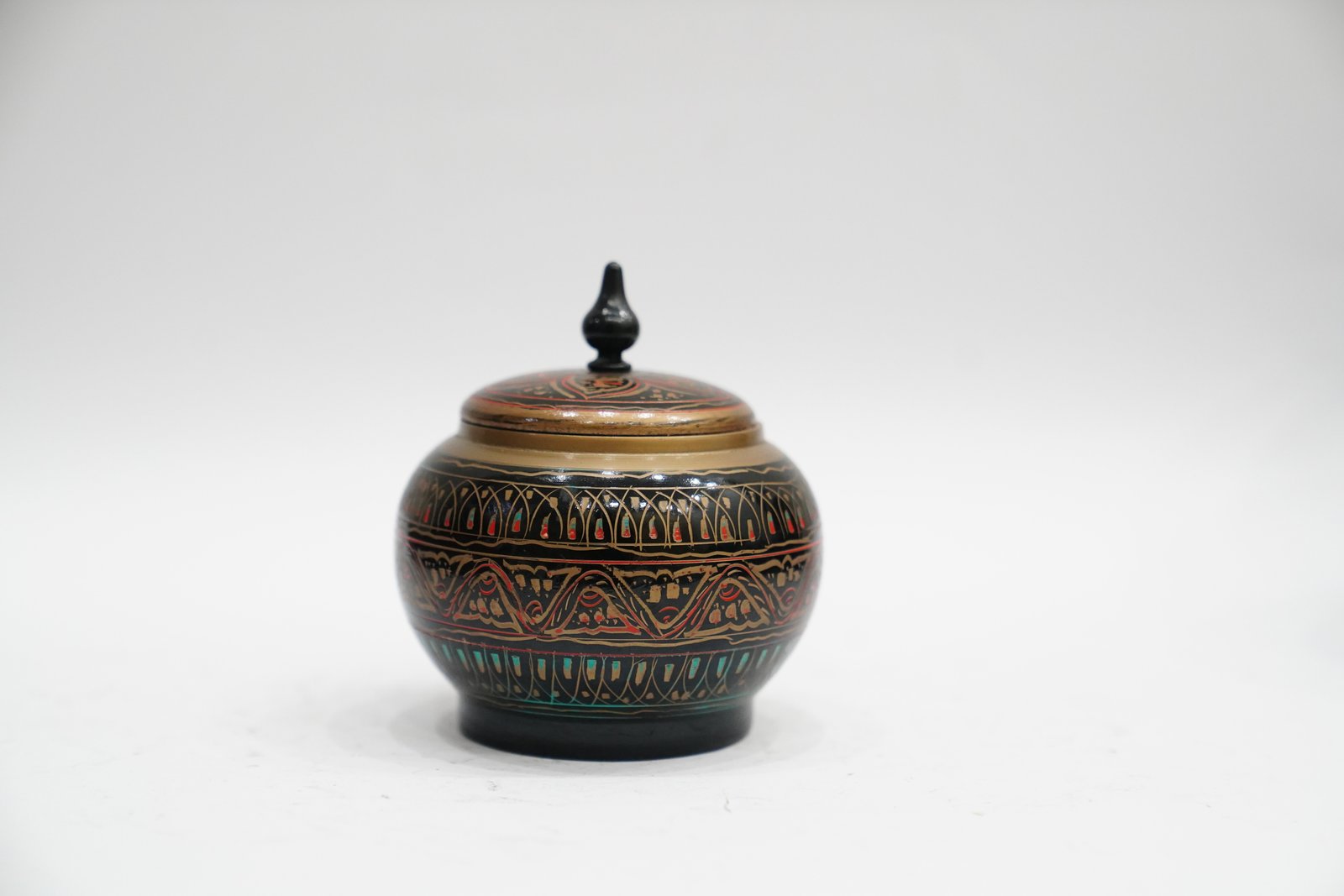 Naqshi Art Candy Jar – A Blend of Tradition and Elegance - Image 13