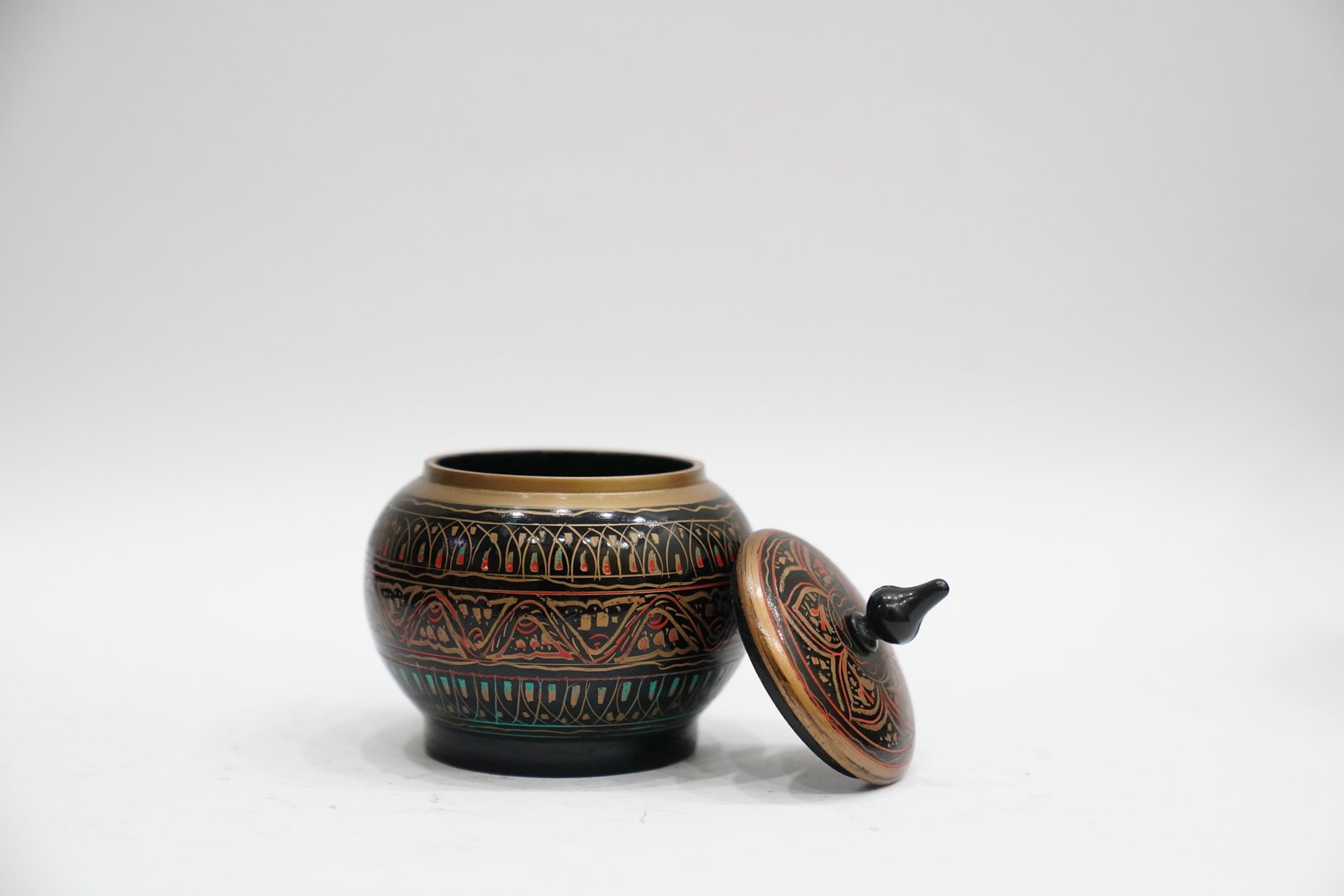 Naqshi Art Candy Jar – A Blend of Tradition and Elegance - Image 12