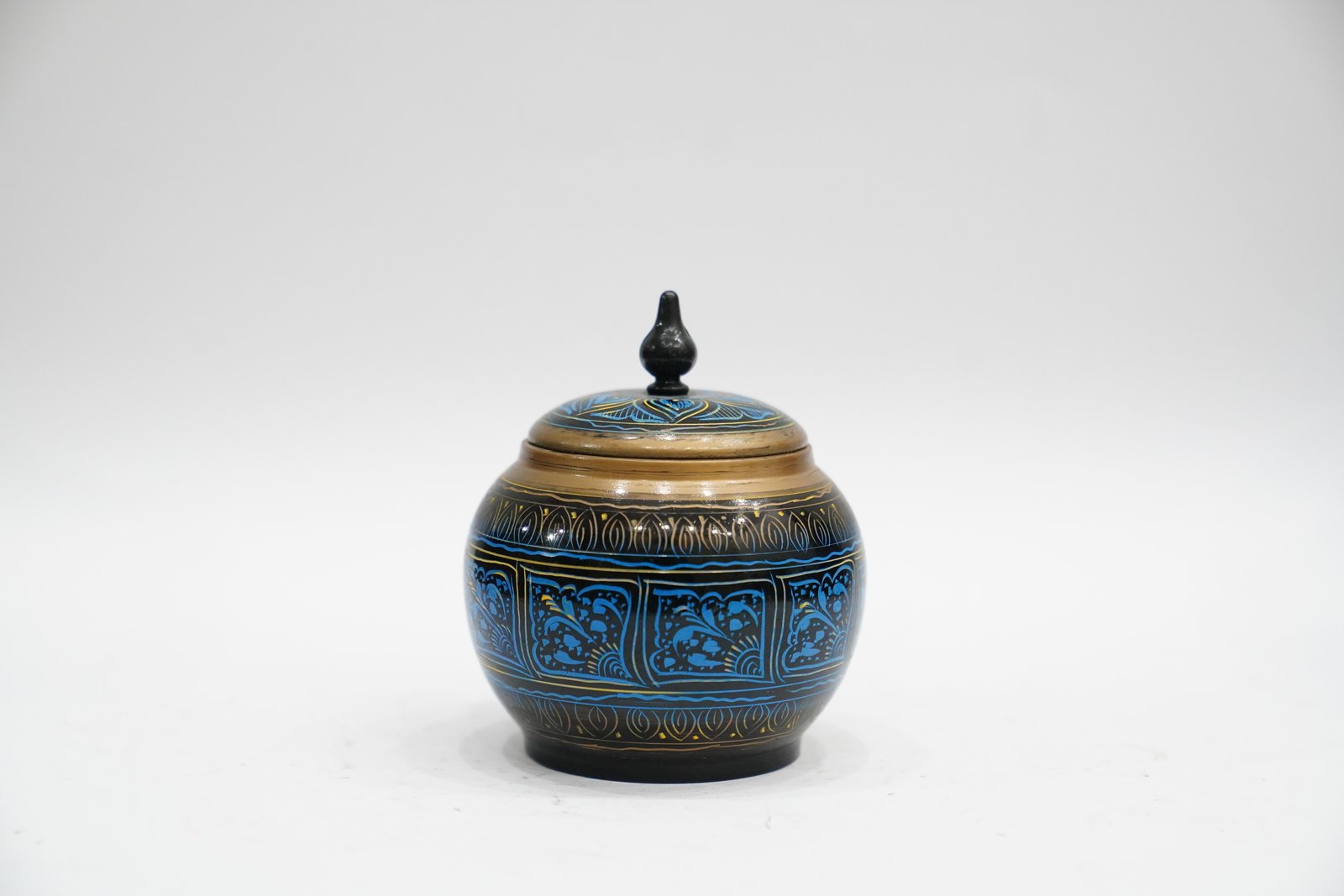 Naqshi Art Candy Jar – A Blend of Tradition and Elegance - Image 11