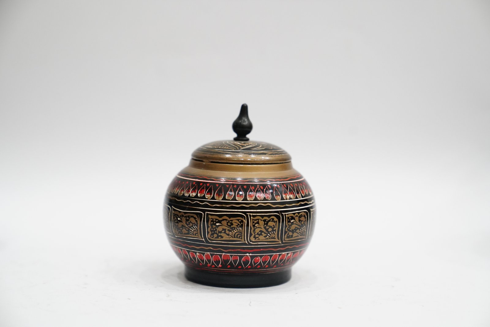 Naqshi Art Candy Jar – A Blend of Tradition and Elegance - Image 9