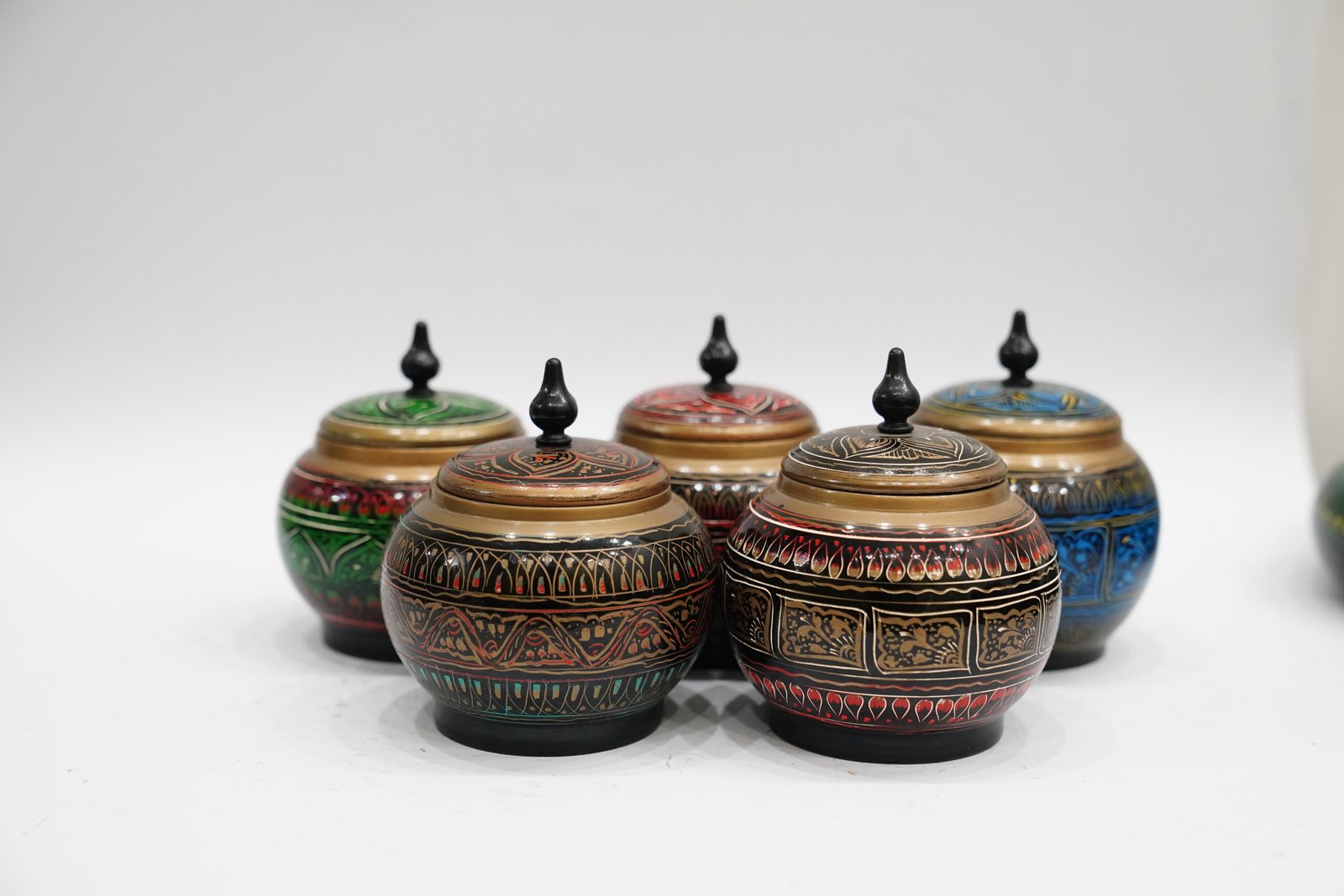 Naqshi Art Candy Jar – A Blend of Tradition and Elegance - Image 3