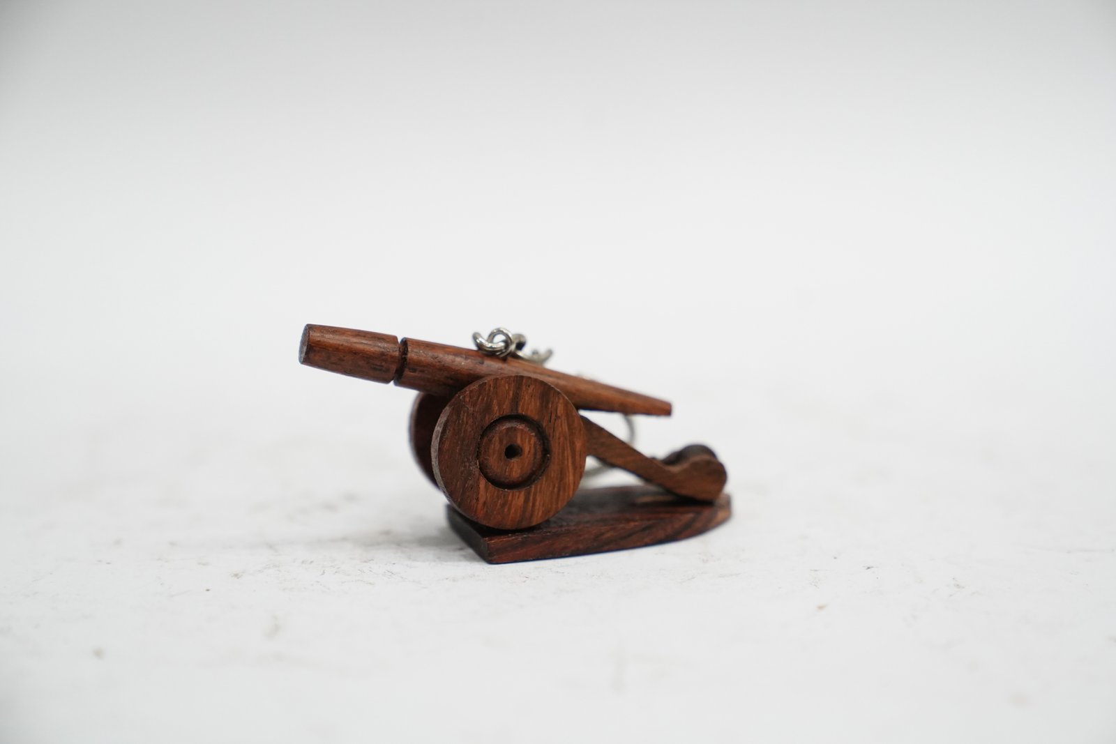 Wooden Handicraft Catapult – Classic Fun Meets Timeless Craftsmanship